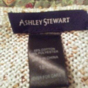 Beautiful sparkle sweater.